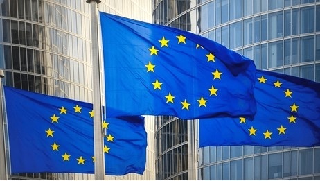 european-union-flags-waving-fron