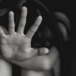“满足我就给你买东西” 继祖父侵犯9岁继孙女5年