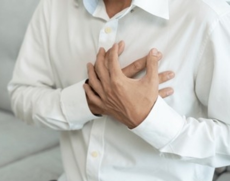 hand-hold-chest-heart-attack-260