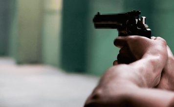 “他只是去上班” 男子遭联邦移民人员枪杀亡