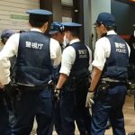 女儿报警称“父亲没呼吸” 警发现脸部瘀青才揭家暴