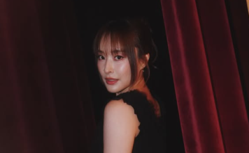 女星脱衣秀泳装 火辣身材全曝光