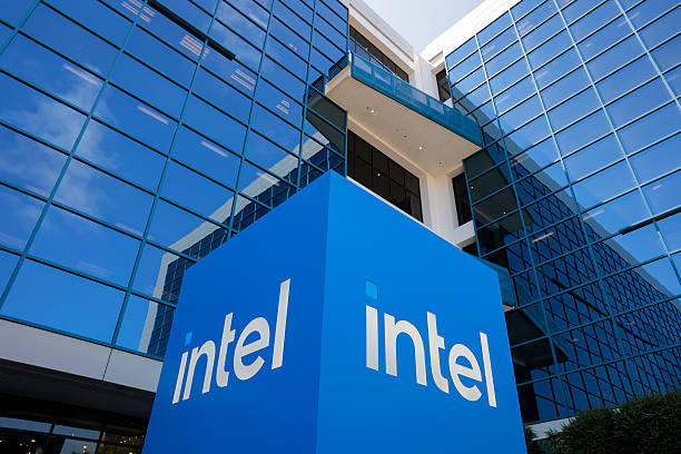 santa-clara-california-intel-hea (1)