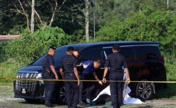 华裔男倒卧车旁仍有呼吸 救护车40分钟后抵终酿憾事