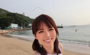 女星被蛋糕数字吓坏 夸张表情成焦点
