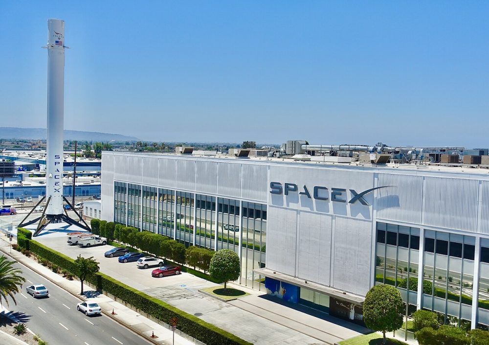 1280px-The_SpaceX_Factory