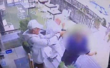 黑帮老大遭行刑式枪决 枪手近距离开枪爆头