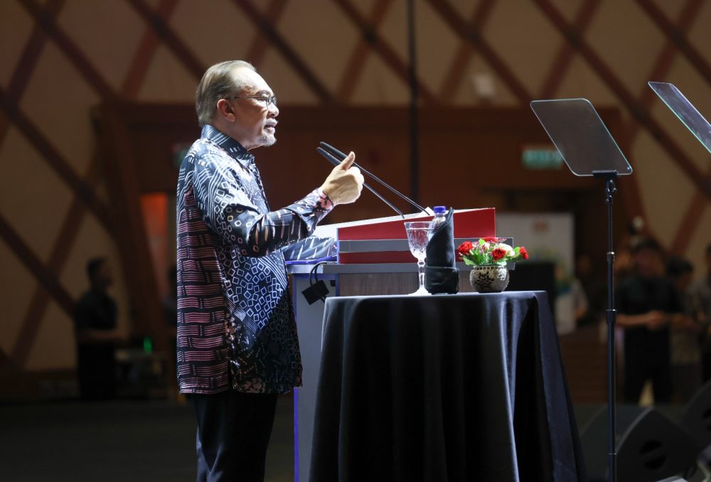 ANWAR-IBRAHIM-2-1