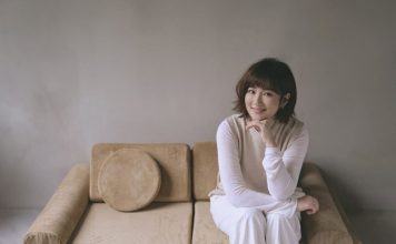 Selina久违家庭近况曝光 与另一半接儿子放学被拍