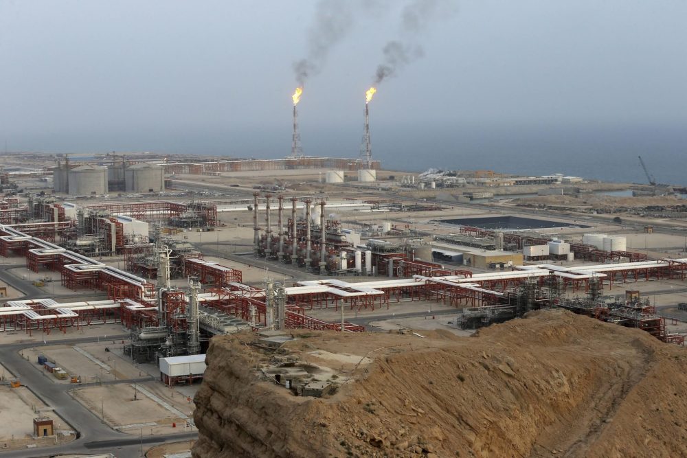 Natural-gas-refineries-in-Asaluy