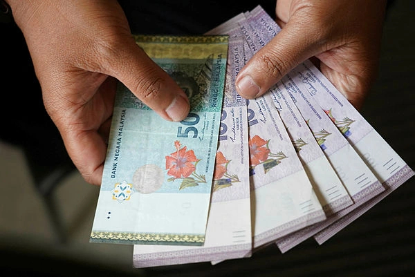 Ringgit-opens-mixed-as-US-dollar