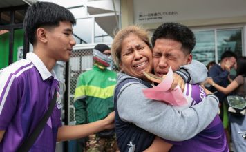 泰国校园枪击案 学生:爸,我中枪了喘不过气