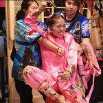 当华文老师9年后人生大转弯 女子与未婚夫开神坛当乩童
