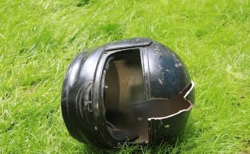 返乡最后一程成悲剧 18岁少年摩哆失控撞护栏亡