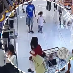 商场清洁工刚拖完地 孕妇滑倒一度无法自行起身