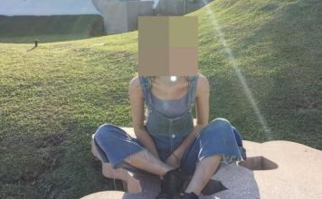 女子遭家公持刀攻击身亡 爸爸深夜到灵堂陪她说话