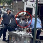 持刀砍伤父亲后逼近警员 男子当场遭开枪击毙