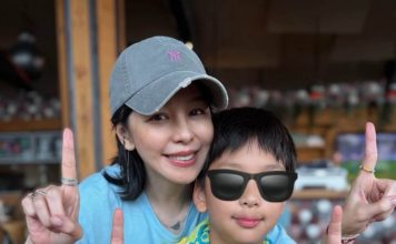徐若瑄儿子转眼11岁 母子比手势温馨庆生