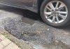 新铺沥青马上开放通车 民众:道路反而越修越坏