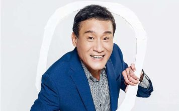 梁家辉牵手爱妻近40年 恩爱画面刷屏