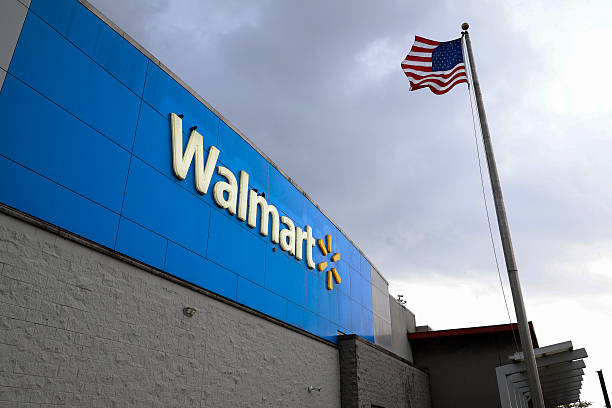 miami-florida-a-walmart-sign-han