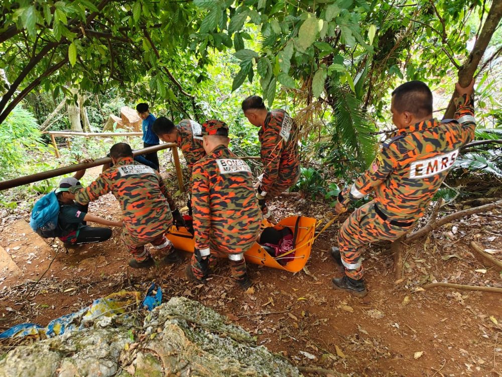 terjatuh-gunung