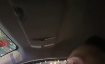 曾陷赌海而输光身家 网红小天后转行当司机求生