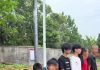 夫妻22年生13个孩子 父亲如今无法做重活