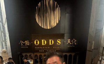 许绍雄女儿重走父亲旧地 忆亡父当场忍不住落泪