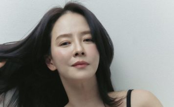 女星内衣照曝光 小腹线条意外成焦点