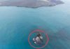 印尼火山爆发后疑现奇景 神秘陆地浮现海面