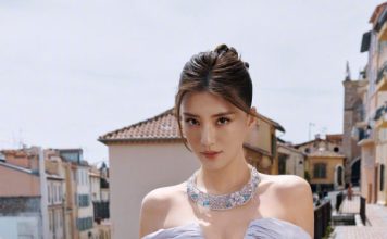 腹部突出被指孕味浓 百亿媳妇亲自开口澄清