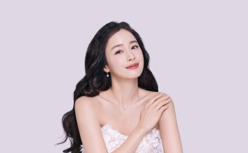 女神久违亮相 紧身礼服勒出赘肉