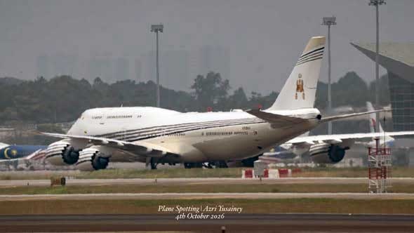 20261005CPKK34c_BOEING_747_KLIA