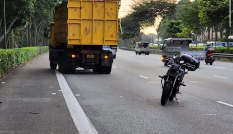 20261011-my-13-Car-Accident-sm3