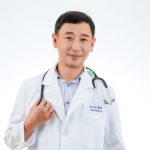 接急诊通知赶回医院救人 心脏科医生闪避猫摔车亡