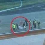 女子搭机返乡途中身亡 直到降落后仍坐着才被发现