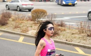 距终点仅500公尺突倒地 25岁女网红跑半马猝逝