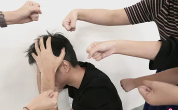 女友承认与男同事发生关系 男子找人围殴对方遭判监