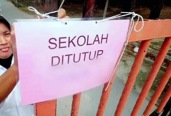 61603298158_TBSekolahTutup