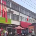 新娘家楼下竟是殡葬店 老板主动遮招牌还停业2天