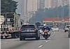 休旅车尾随副首相车队 骑警警告仍不听遭扣查