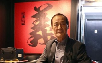 82岁陈惠敏近况曝光 拄拐杖需人搀扶