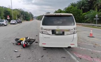 老翁骑摩哆驶入反方向车道 迎面撞Vellfire当场亡