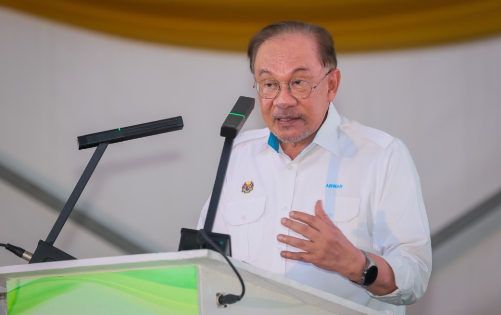 anwar150626b8998
