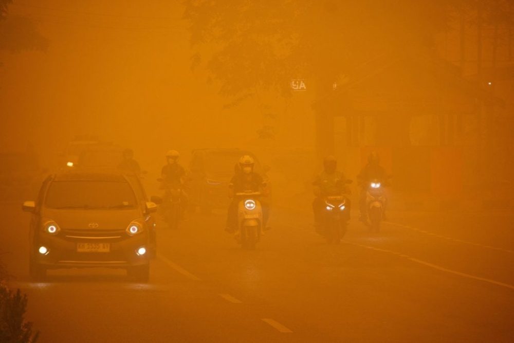 asia-weatherindonesia-hazehaze-d