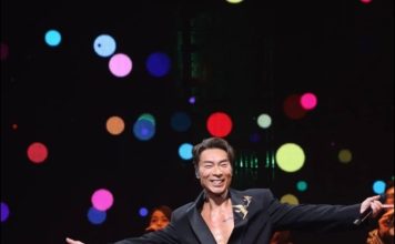 许志安3场演唱会落幕 郑秀文后台冲上前紧抱老公