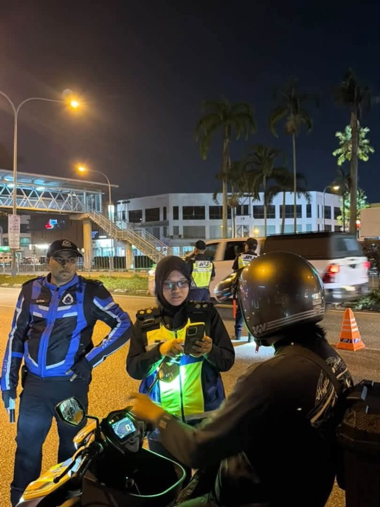 mz0902a