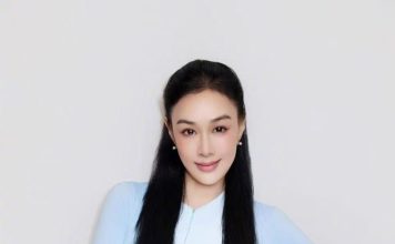 钟丽缇公开面部瑜伽动作 只做半边脸竟现明显反差
